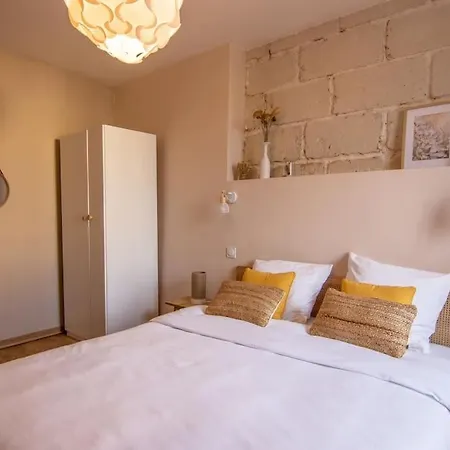 Calme-cosy-centre-ville-saumur Appartamento *